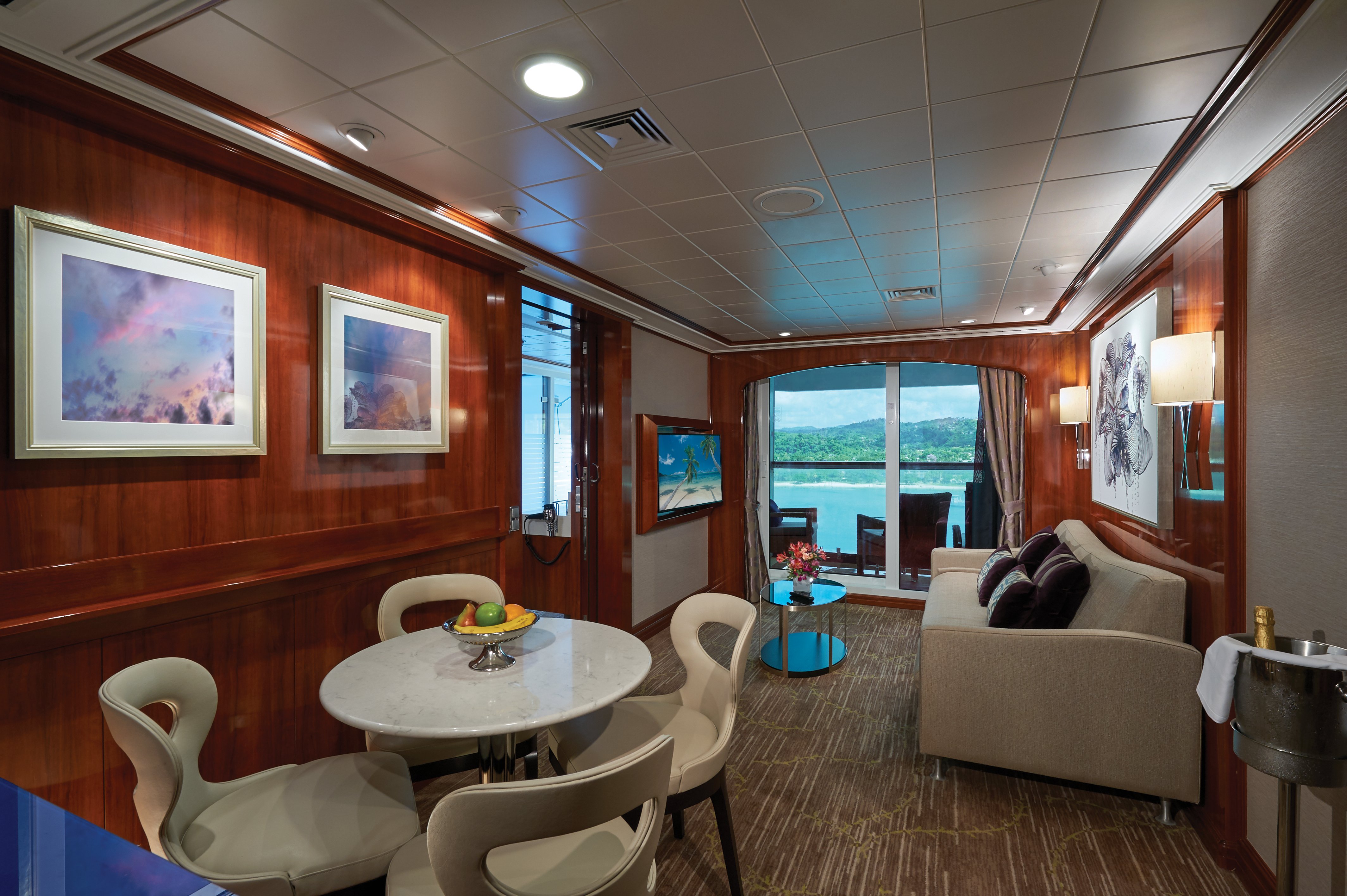 MyCruise Norwegian-Cruise-Line Jade Kahytter Suite HF52